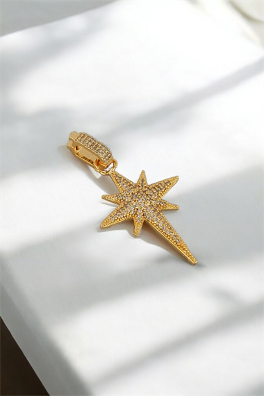 Premium Ajda Charm Taşlı Kuzey Yıldız Charm
