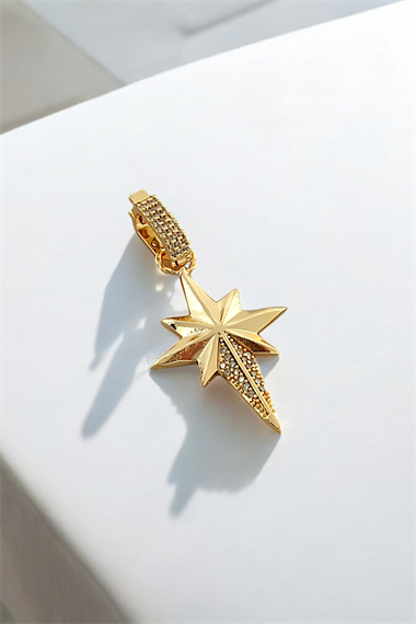 Premium Ajda Charm Taşlı Kuzey Yıldız Charm