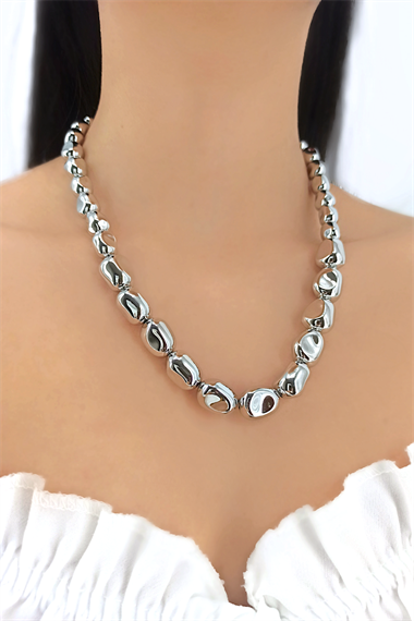 Premium Asimetrik Oval Top Kolye