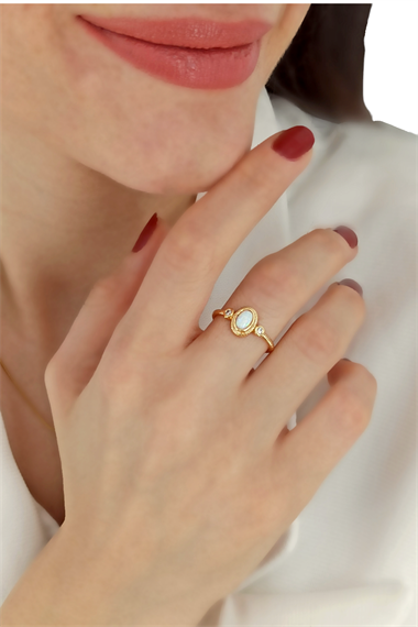 Premium Ayarlanabilir Opal Taş Oval Yüzük