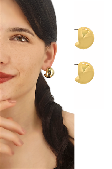 Premium Bombeli Üçgen Plaka Küpe