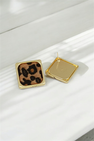Premium Leopar Desenli Altın Çerçeveli Kare Küpe