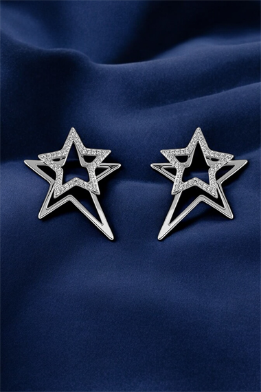 Premium Taşlı Üç Boyut Yıldız Küpe