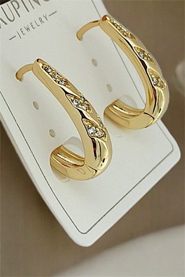 Xuping Renk Atmaz Taşlı Oval Küpe