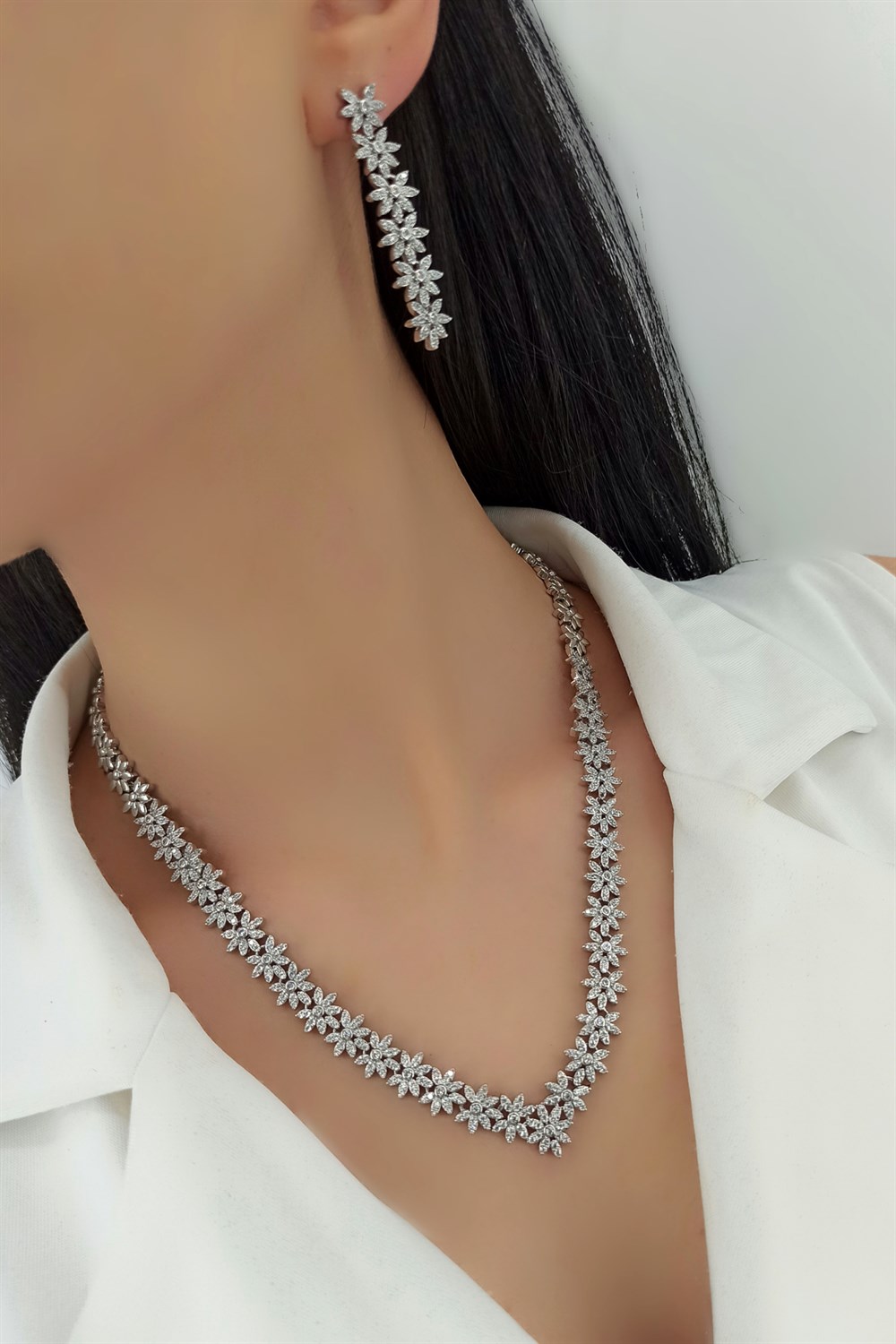 Abiye Kolye Küpe Set Taşlı Çiçek Model TrKolye5973
