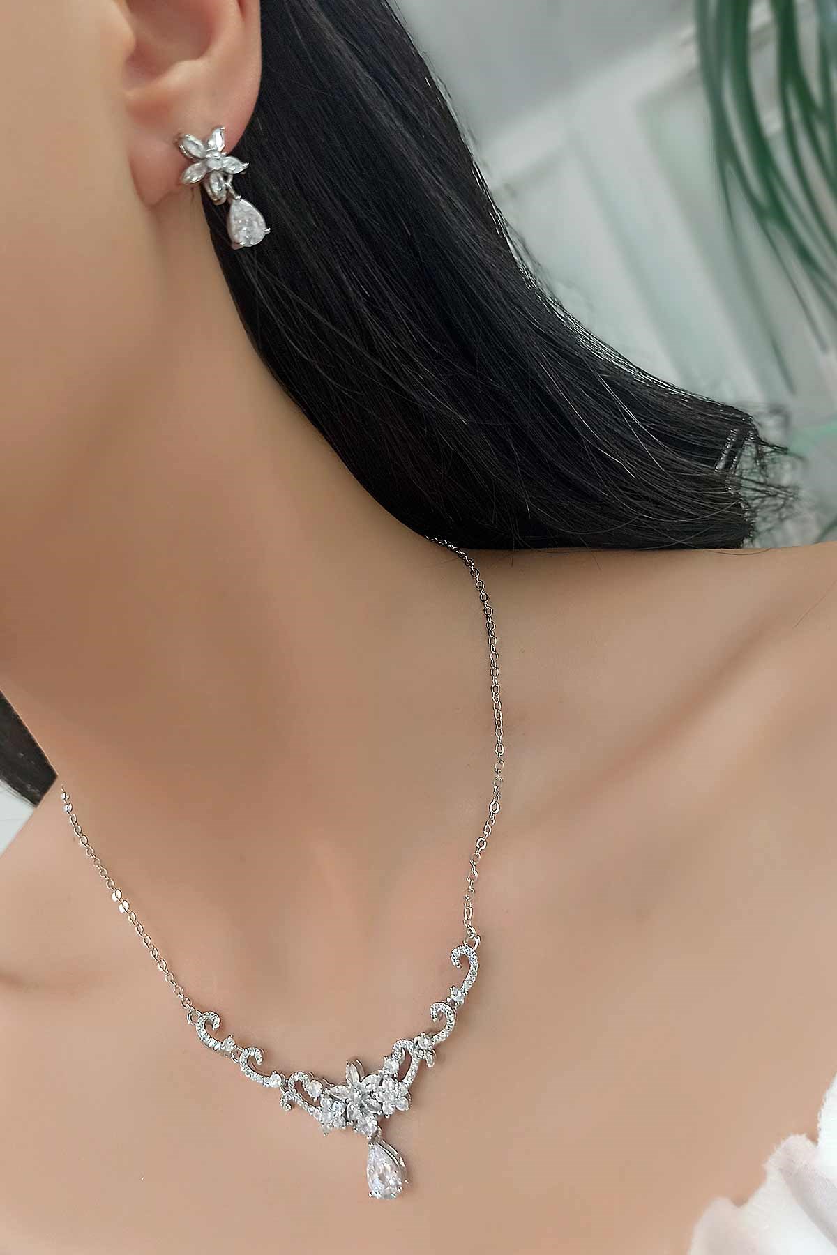 Abiye Set Zirkon Taşlı Çiçek Figür Kolye Küpe Takım TrKolye5648 A32003