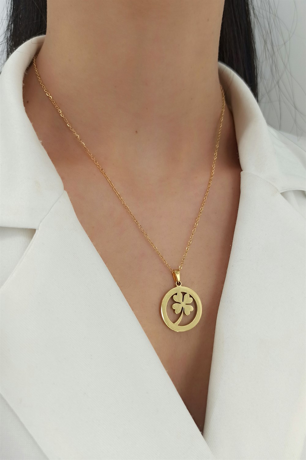 Çelik Çerçeveli Yonca Kolye TrKolye5924