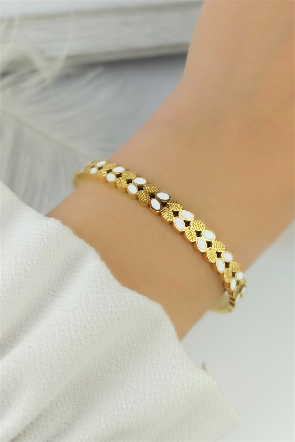 Çelik Mineli Yaprak Çelik Kelepçe Bileklik TrBilek7878