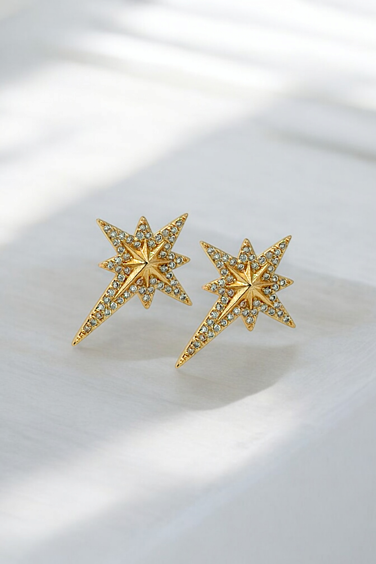 Çelik Taşlı Kuzey Yıldız Küpe 