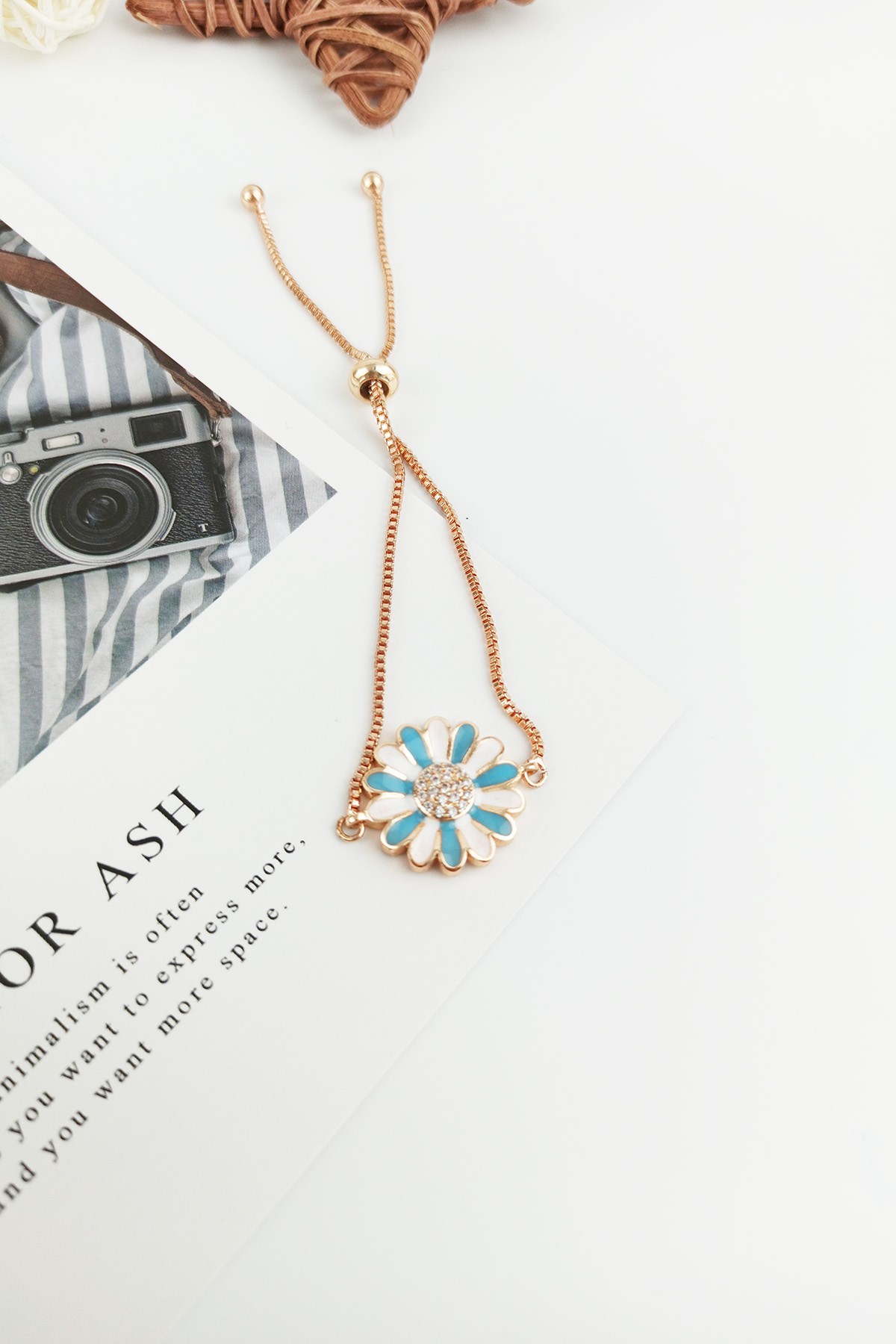 Çiçek Asansörlü Bileklik B225