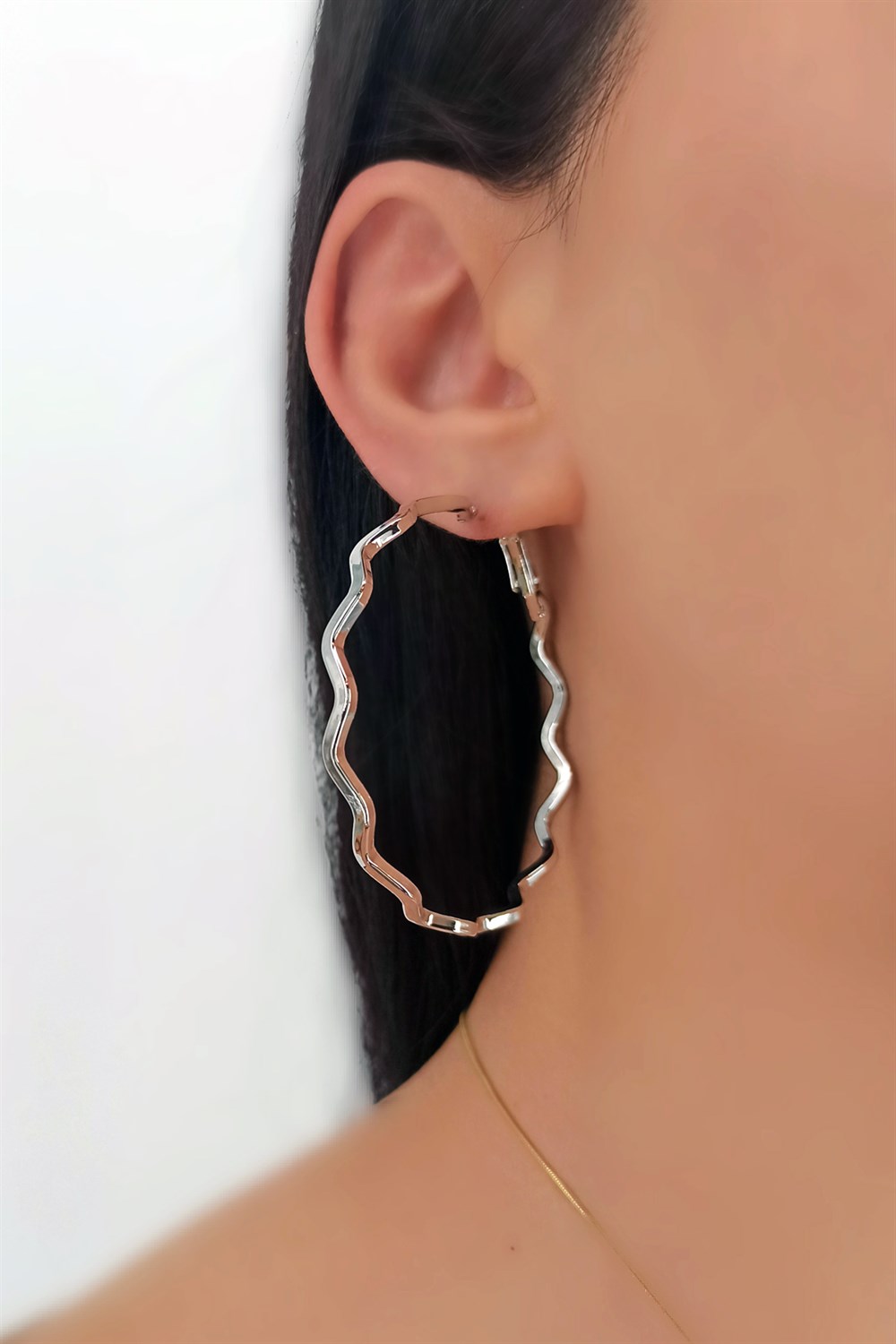 Dalgalı Halka Küpe TrKüpe34446