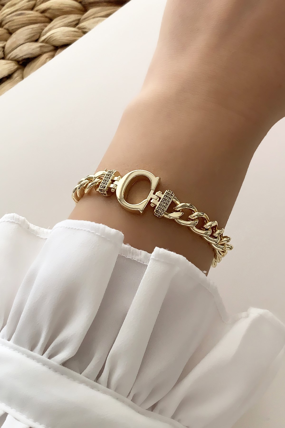 Gold C Harf Bileklik TrBilek7715 B34003