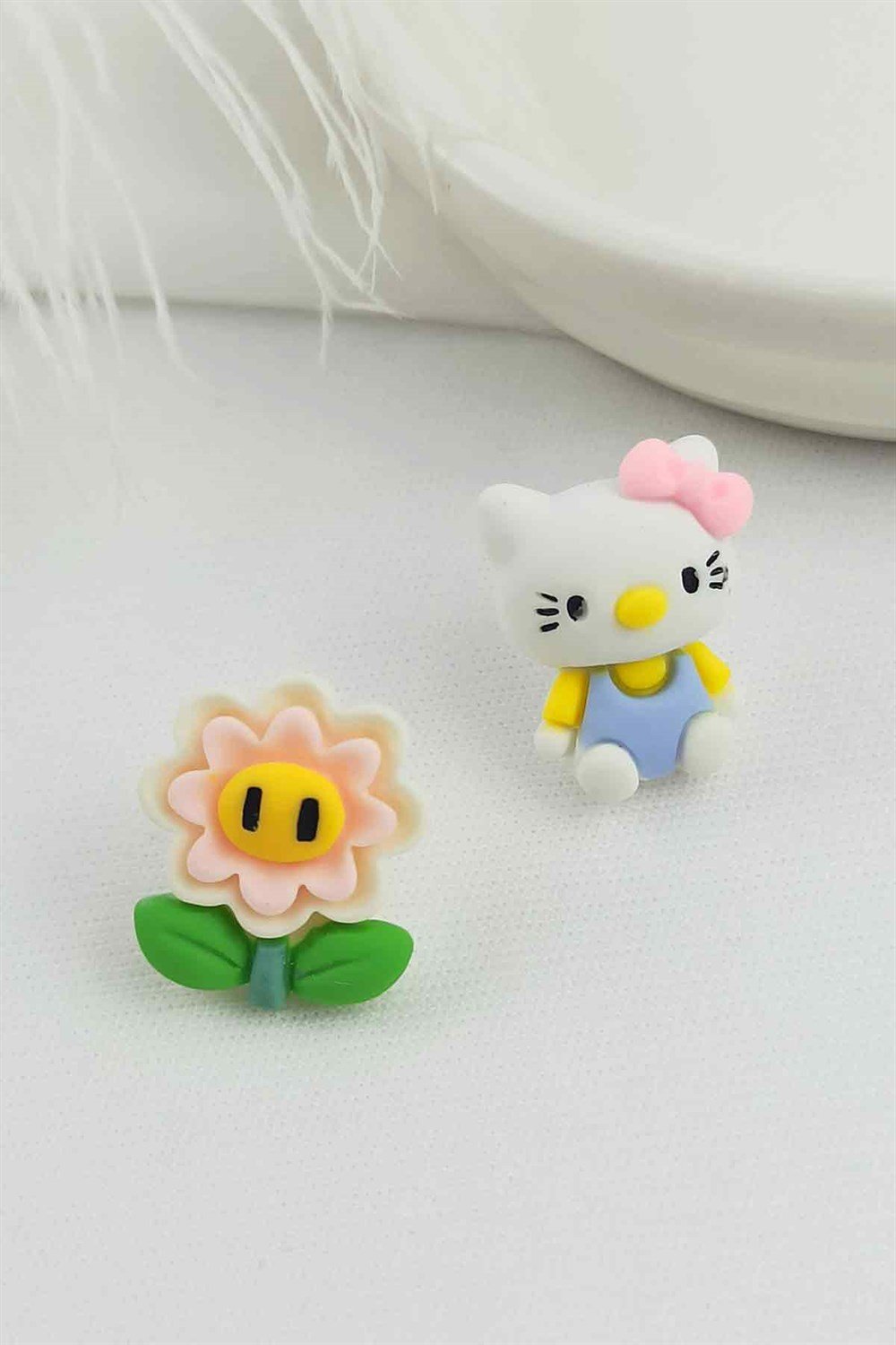 Kedili Çiçek Çocuk Küpe TrKüpe34722