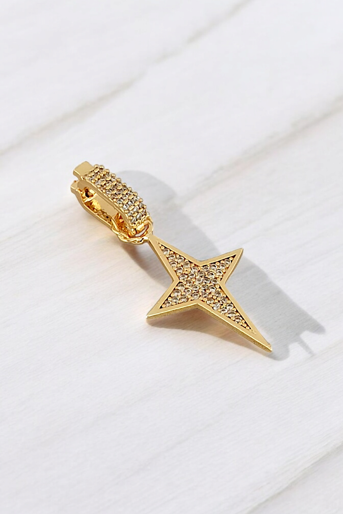 Premium Ajda Charm Taşlı Kuzey Yıldız Charm