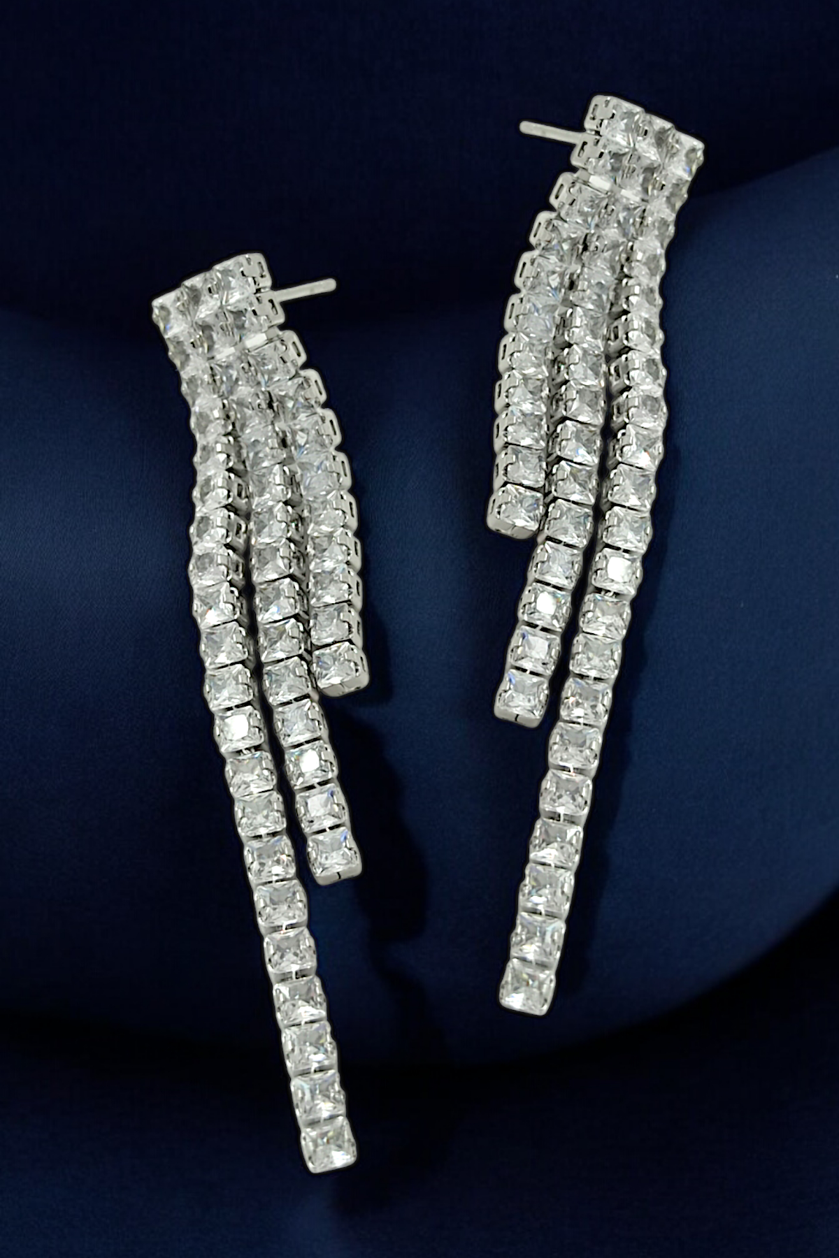 Premium Üç Sıra Su Yolu Küpe