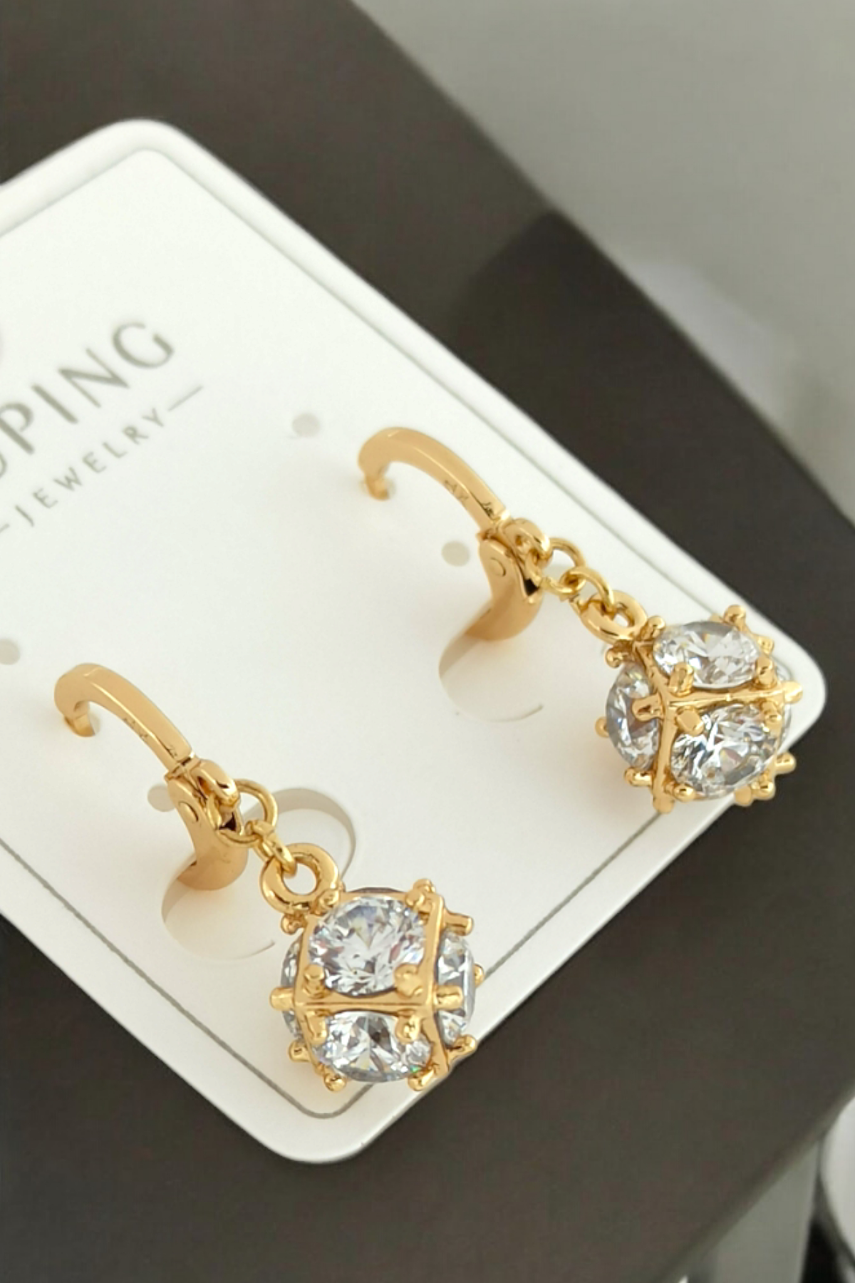 Xuping Renk Atmaz Zirkon Taş Küp Halka Küpe