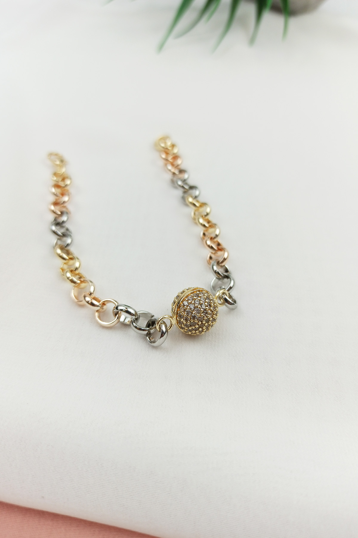 Zirkon Taşlı Nazar Boncuk Topçuk Bileklik Mix Gold B400