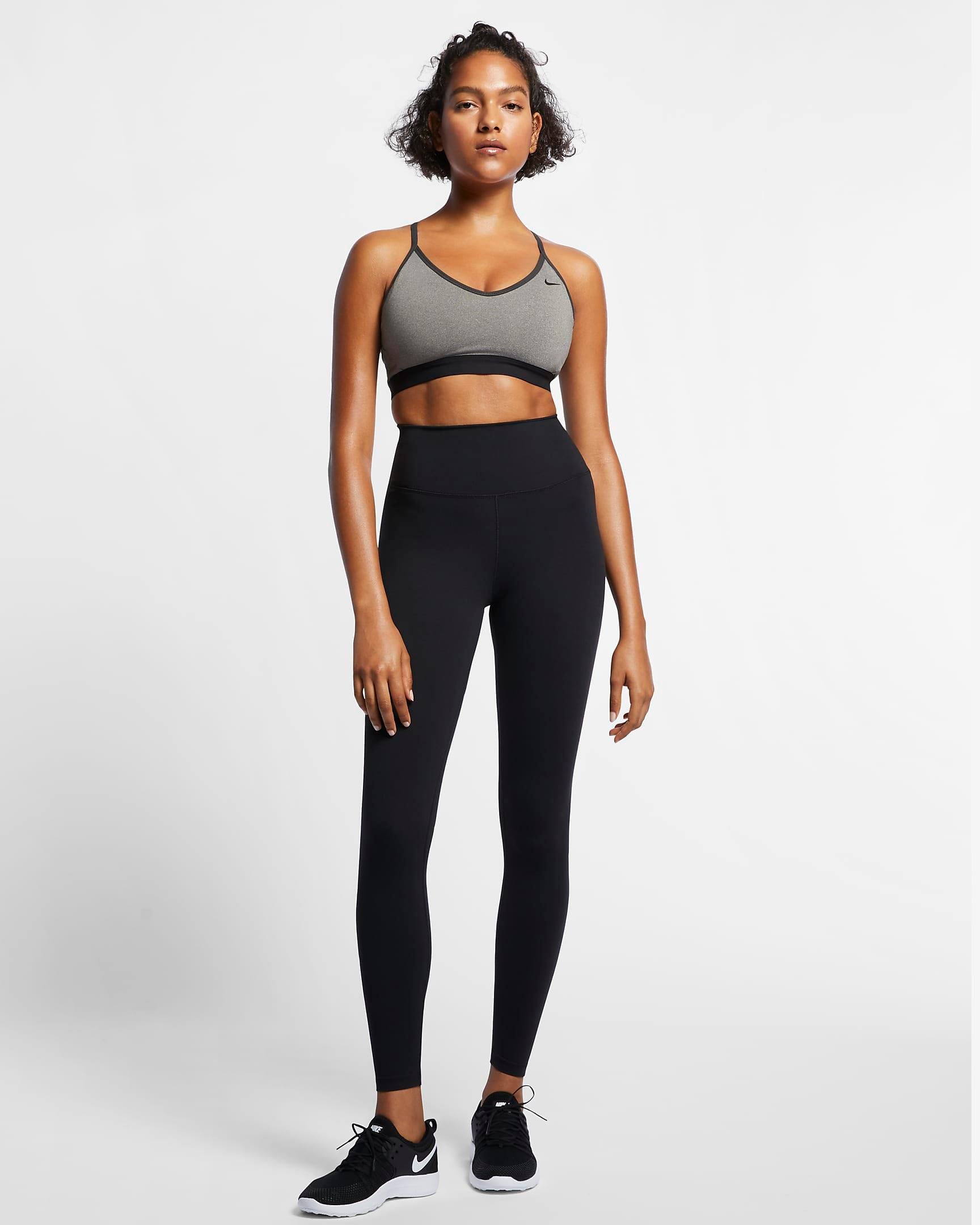 NIKE Dri-FIT Indy Kadın Sporcu Sütyeni