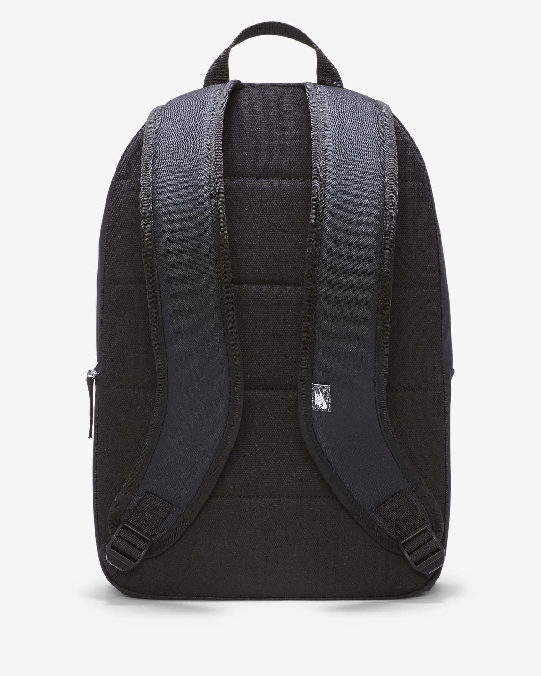 NIKE Heritage Sırt Çantası (25 L)