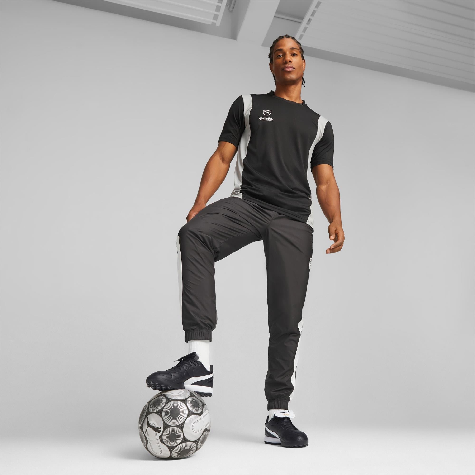 PUMA King TOP TT Erkek Halı Saha Ayakkabısı