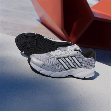 adidas TECHNOCHAOS 2000 Ayakkabı