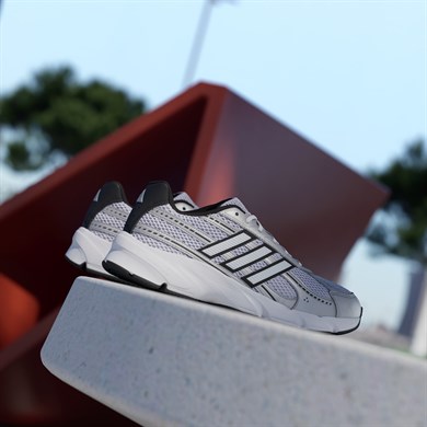 adidas TECHNOCHAOS 2000 Ayakkabı