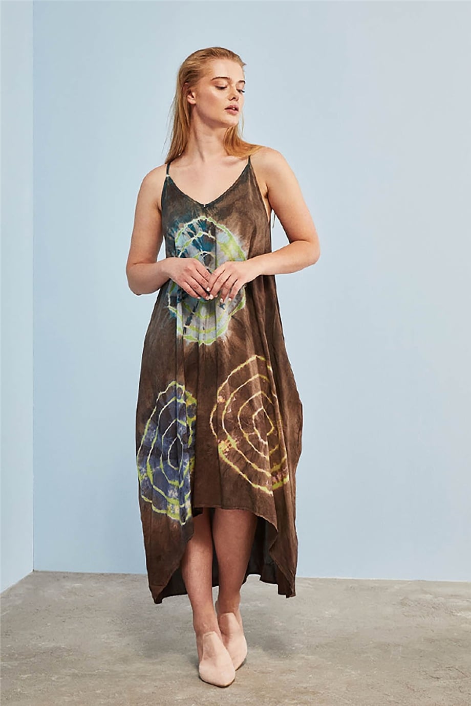 Askılı Batik Kahverengi Salaş Elbise