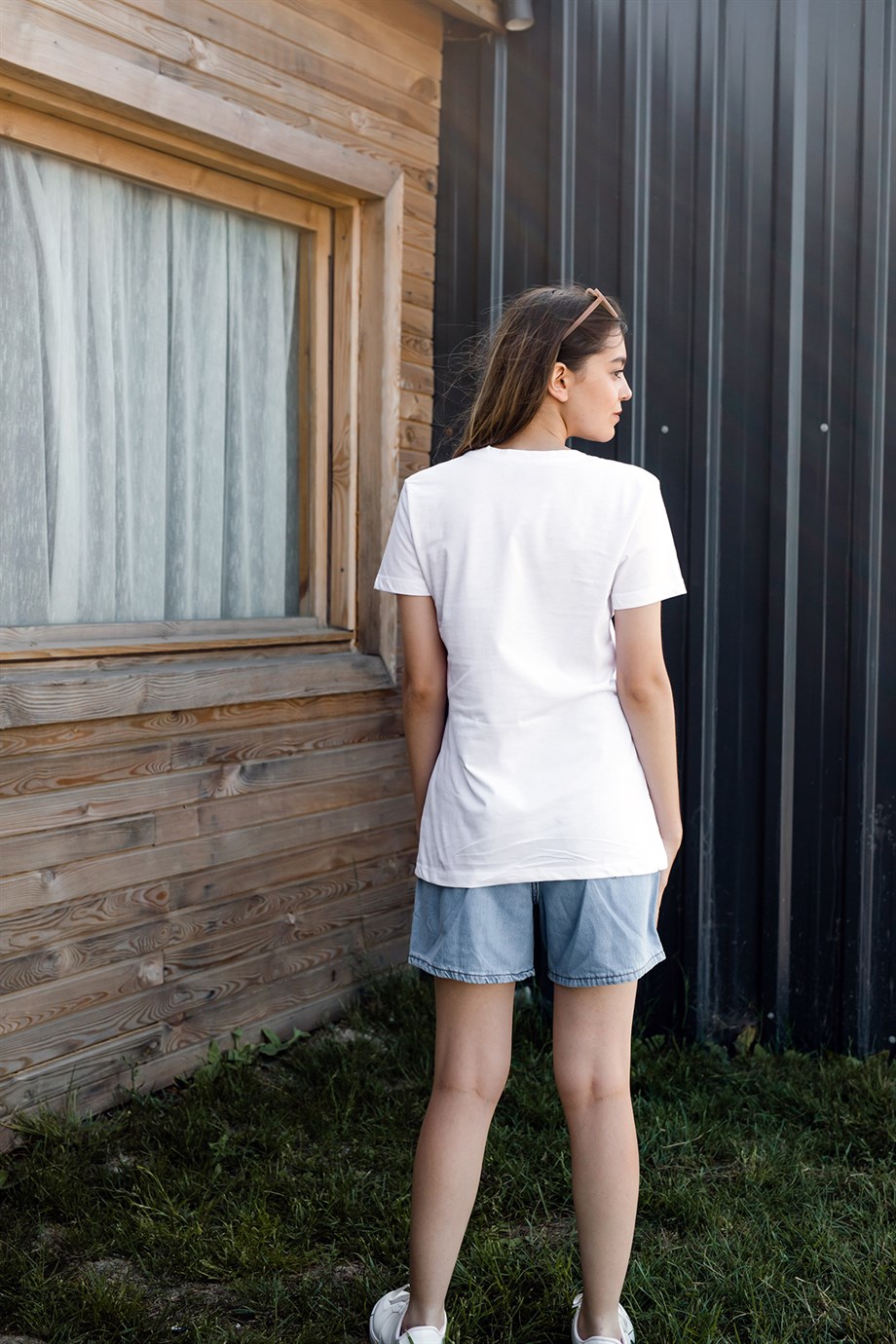 V Yaka Beyaz T-shirt