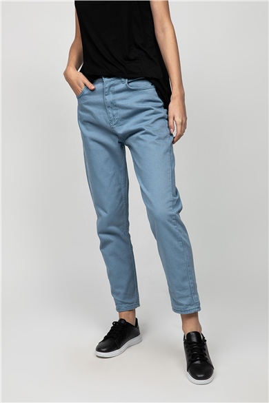 Klasik Kesim Mavi Jean Pantolon
