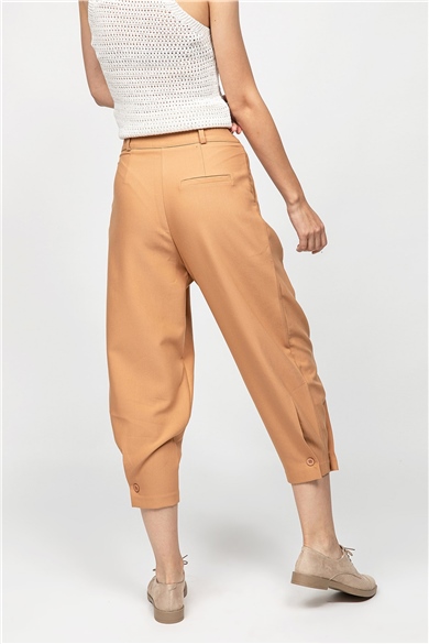 Taba Paçası Düğmeli Slouchy Pantolon