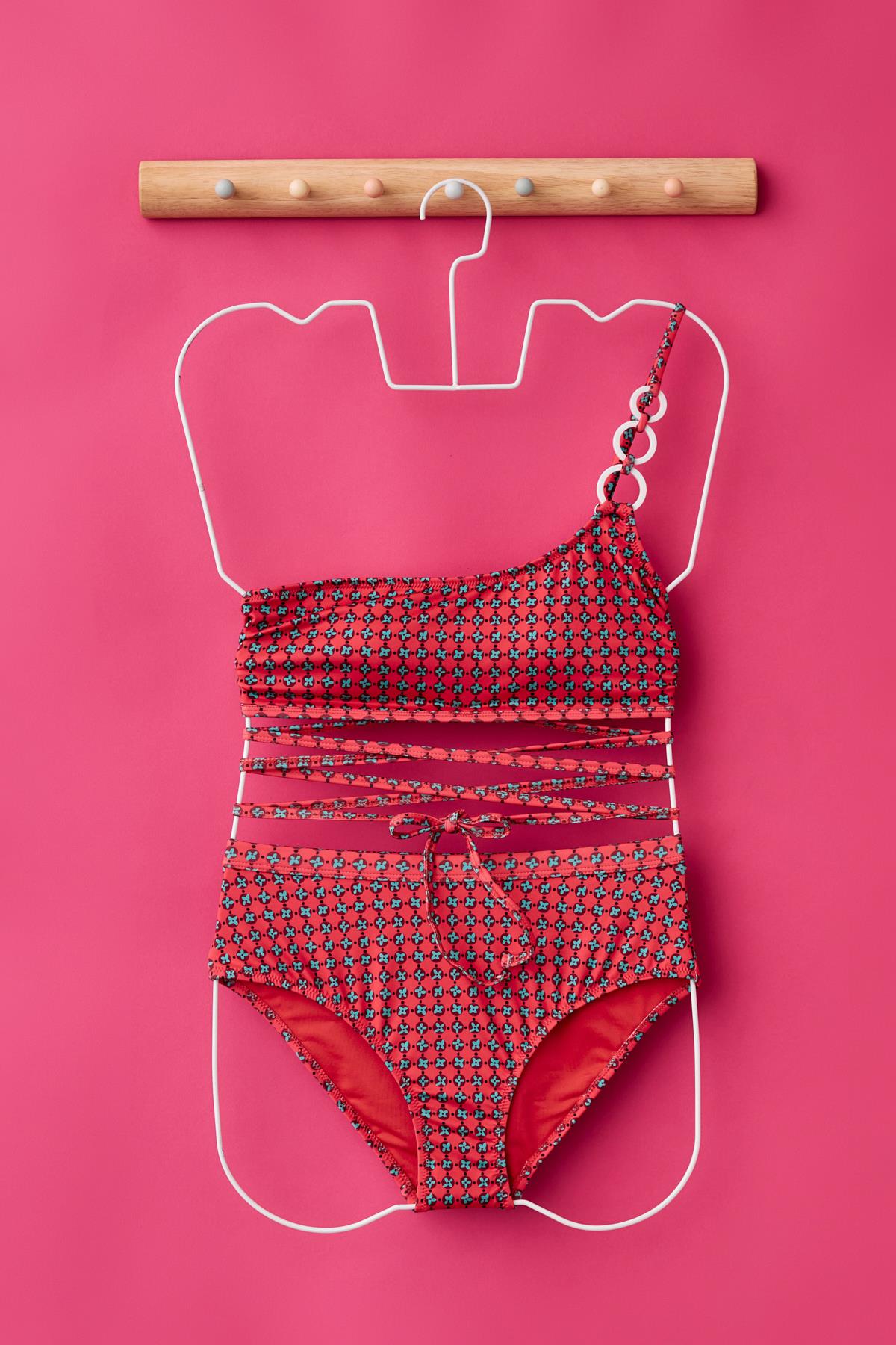 Womens Red Colored Retro Patterned Tie-Up Bikini Top