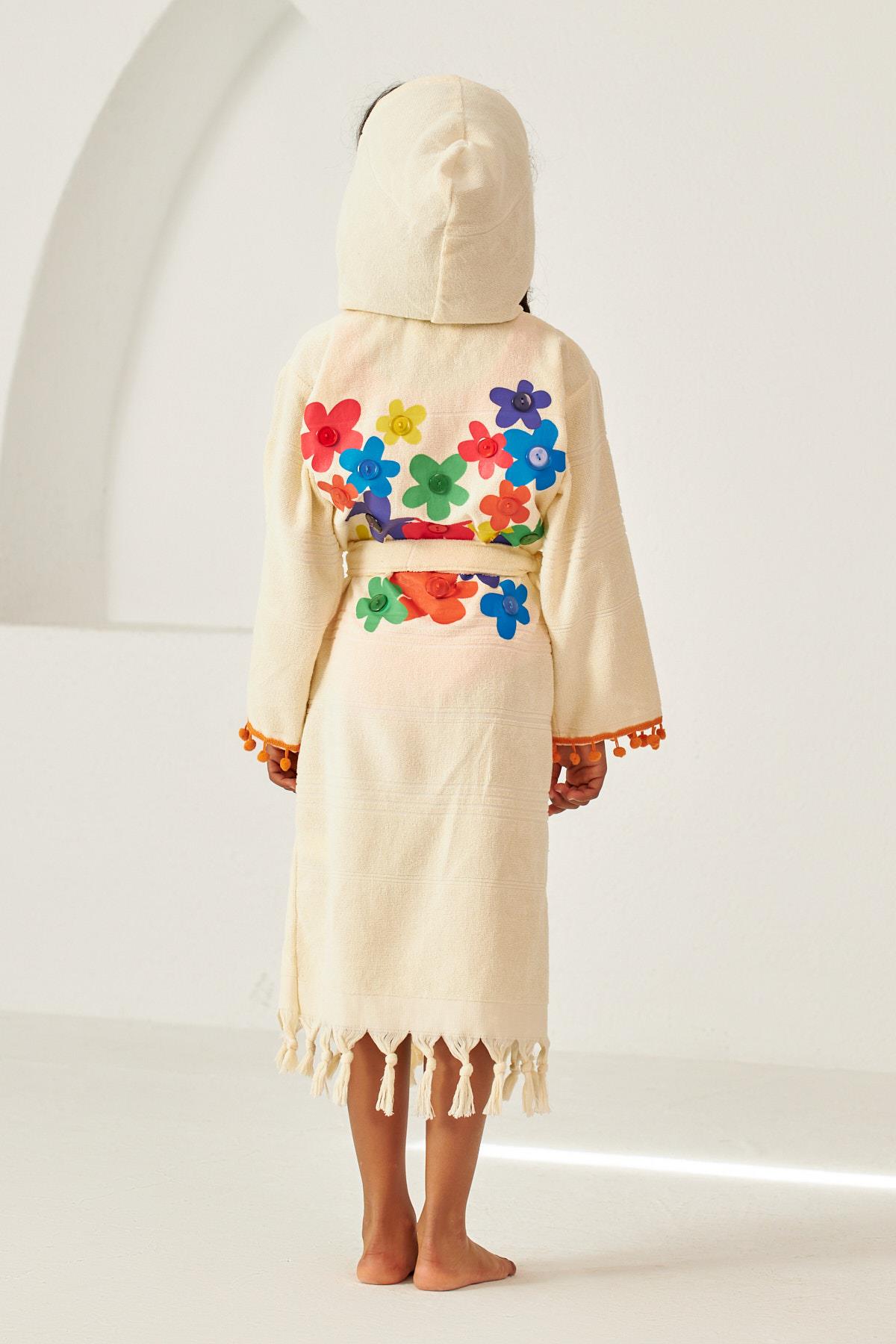 Girls Ecru Colored Flower Patterned Pestemal Bathrobe