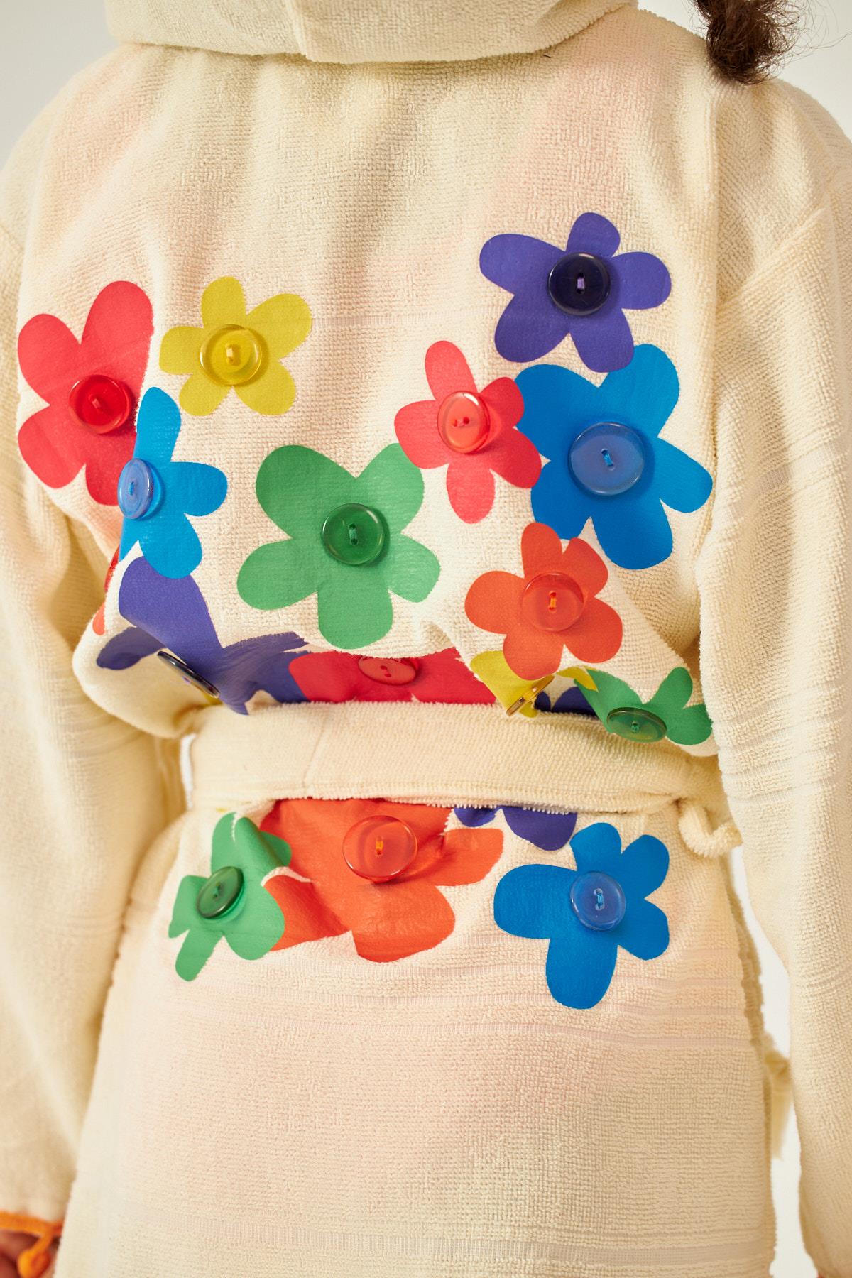 Girls Ecru Colored Flower Patterned Pestemal Bathrobe