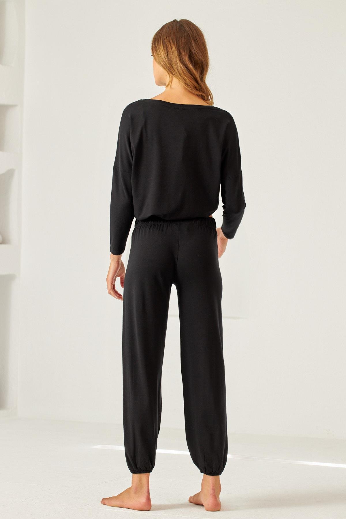 Kadın Siyah Renkli Luxury Büzgülü Paçalı Eşofman Altı