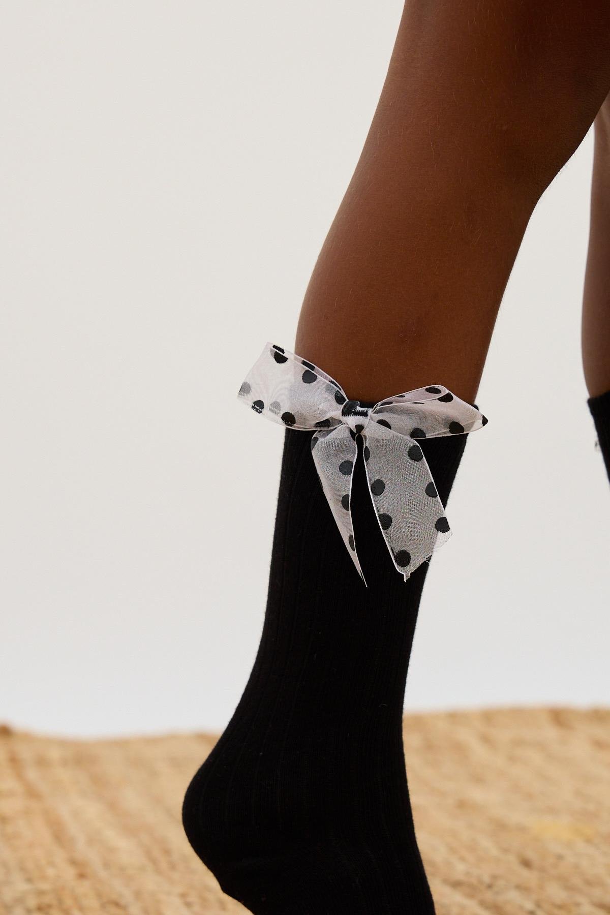 Girls Polka Dot Bow Knee-High Socks Black