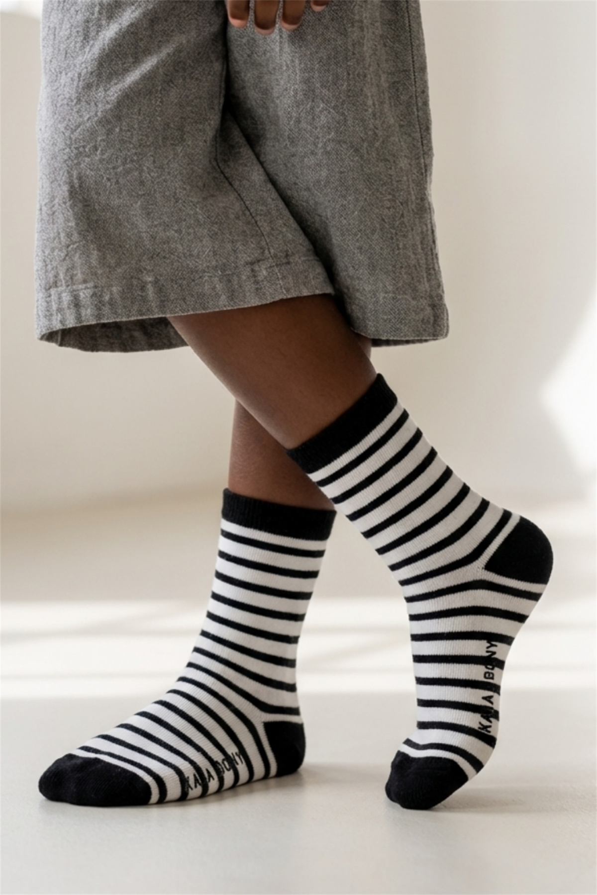 Basic Siyah Beyaz Çocuk Soket Çorap