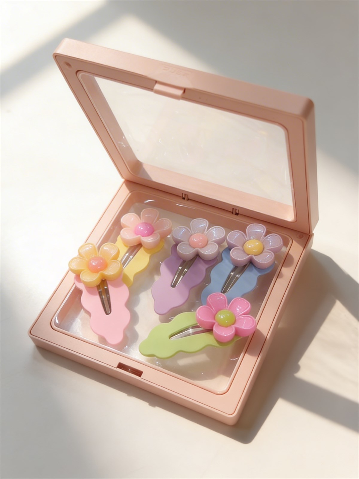 Kız Çocuk 6lı Çiçek Aksesuarlı Plastik Kutulu Toka Seti Açık Pembe