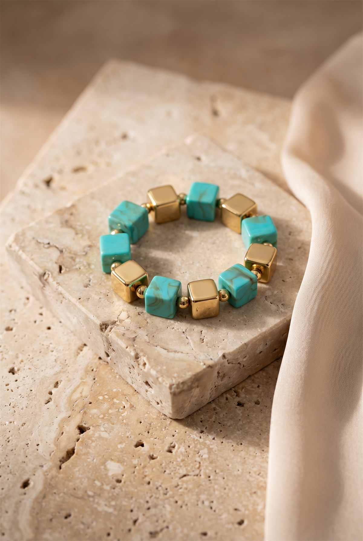 Turquoise And Gold Bead Detailed Bracelet