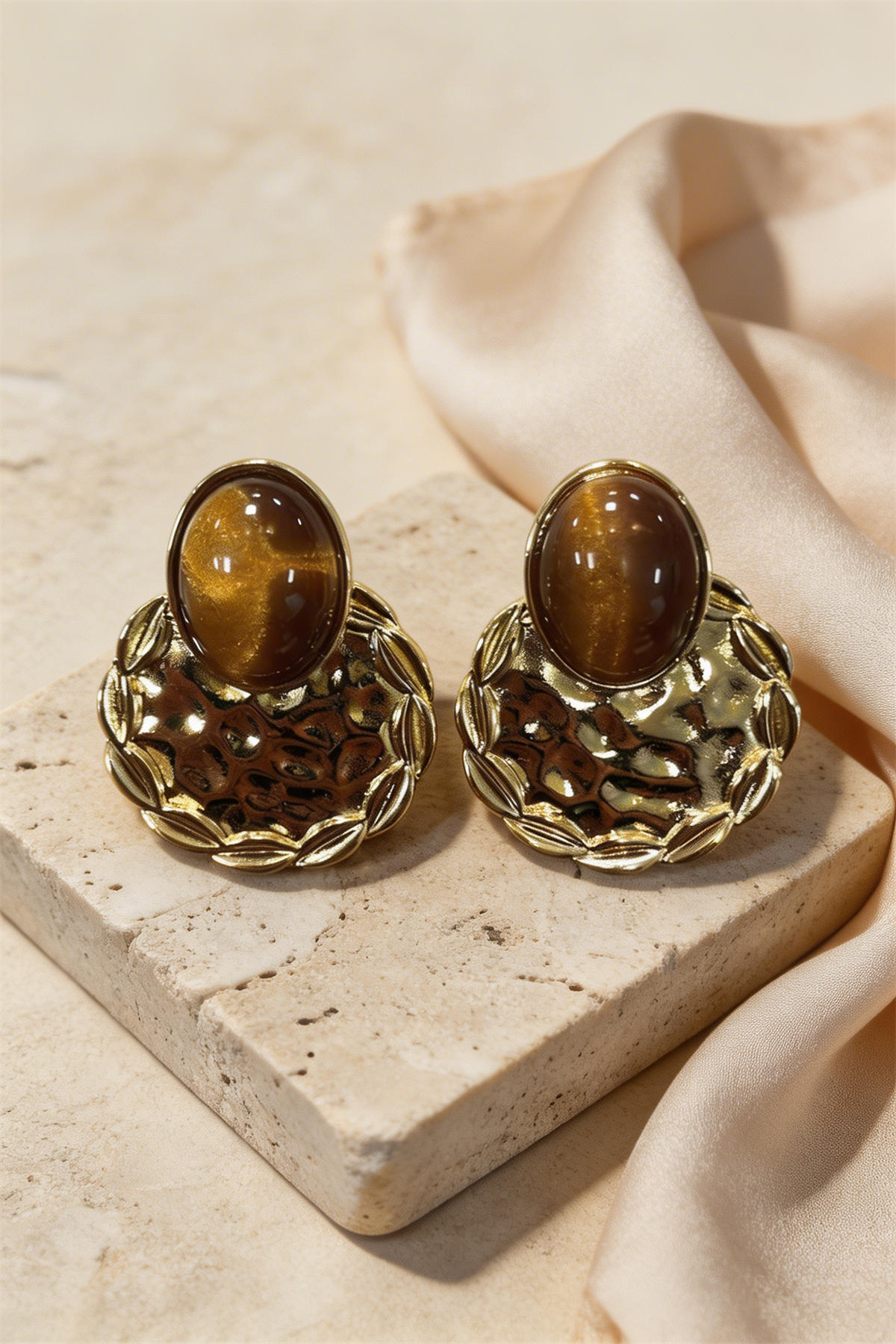 Womens Tiger Eye Stone Detailed Gold Earrings