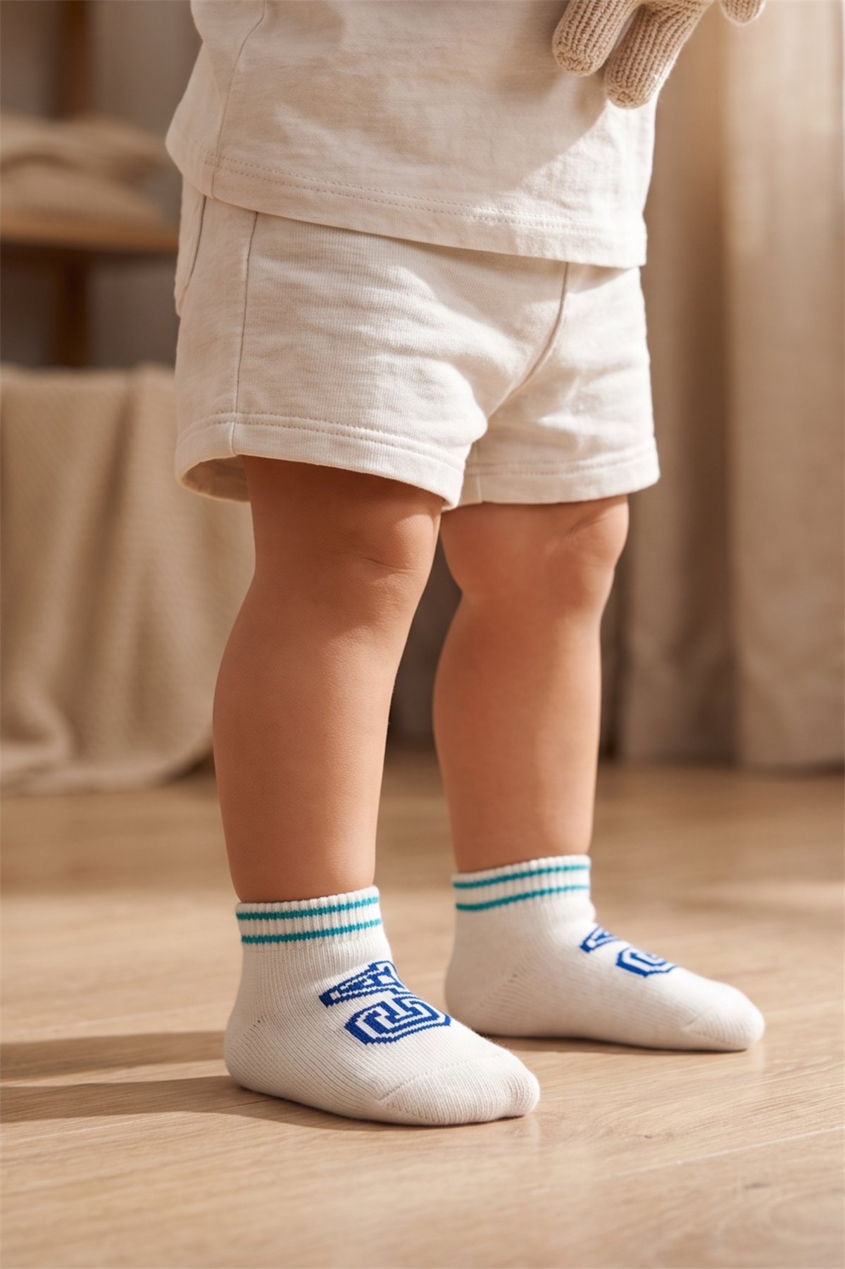 Bebek Sayılı Step Çorap Ekru