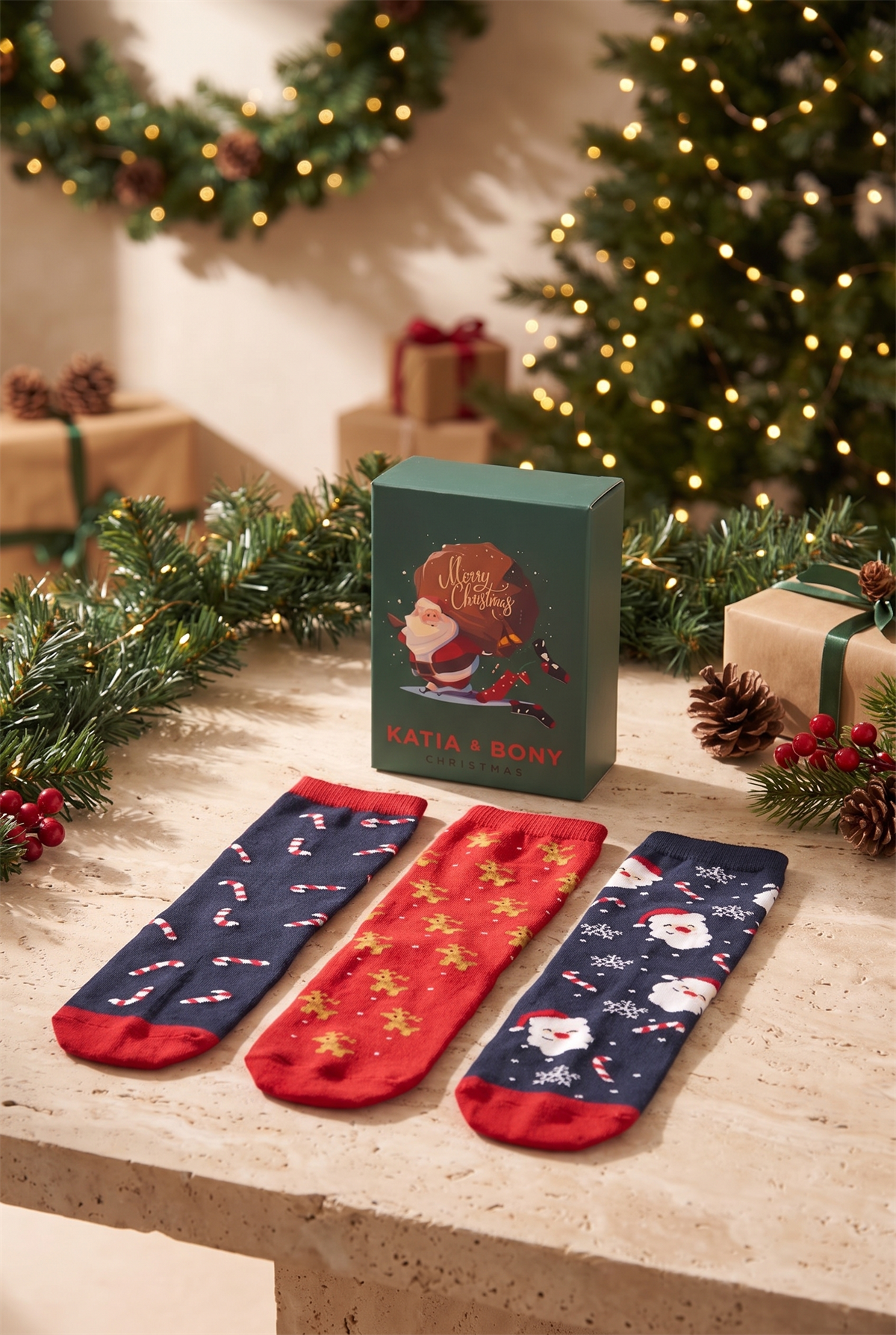 Çocuk 3lü Noel Baba Kutulu Soket Yılbaşı Çorabı
