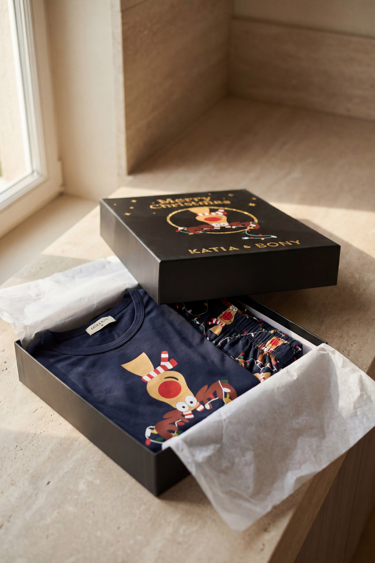 Çocuk Geyik Desenli Kutulu Yılbaşı  Pijama Takımı Lacivert