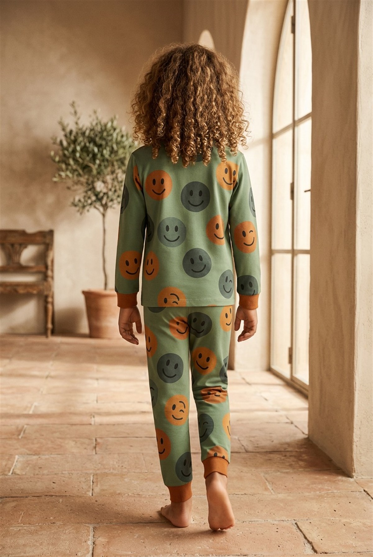 Çocuk Gülen Yüz Desenli Pijama Takımı Yeşil