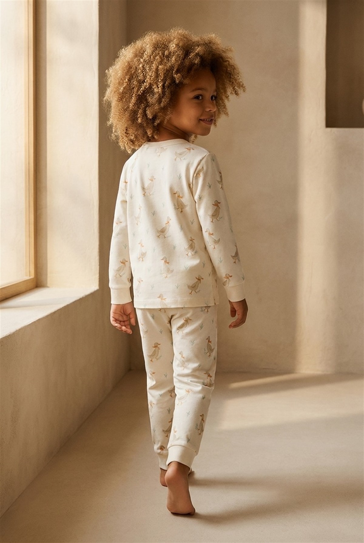 Çocuk Ördek Desenli Pijama Takımı