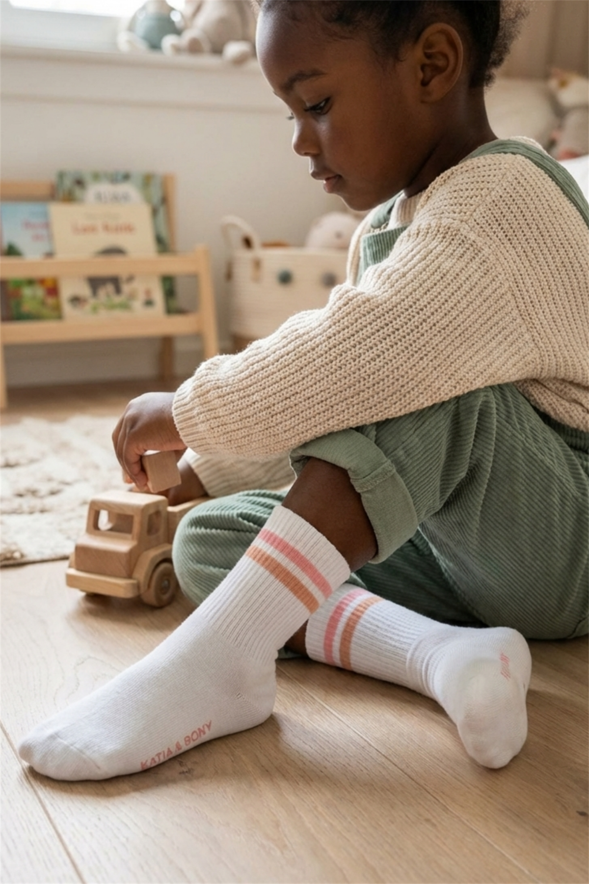 Çocuk Renkli Şeritli Soket Çorap Beyaz