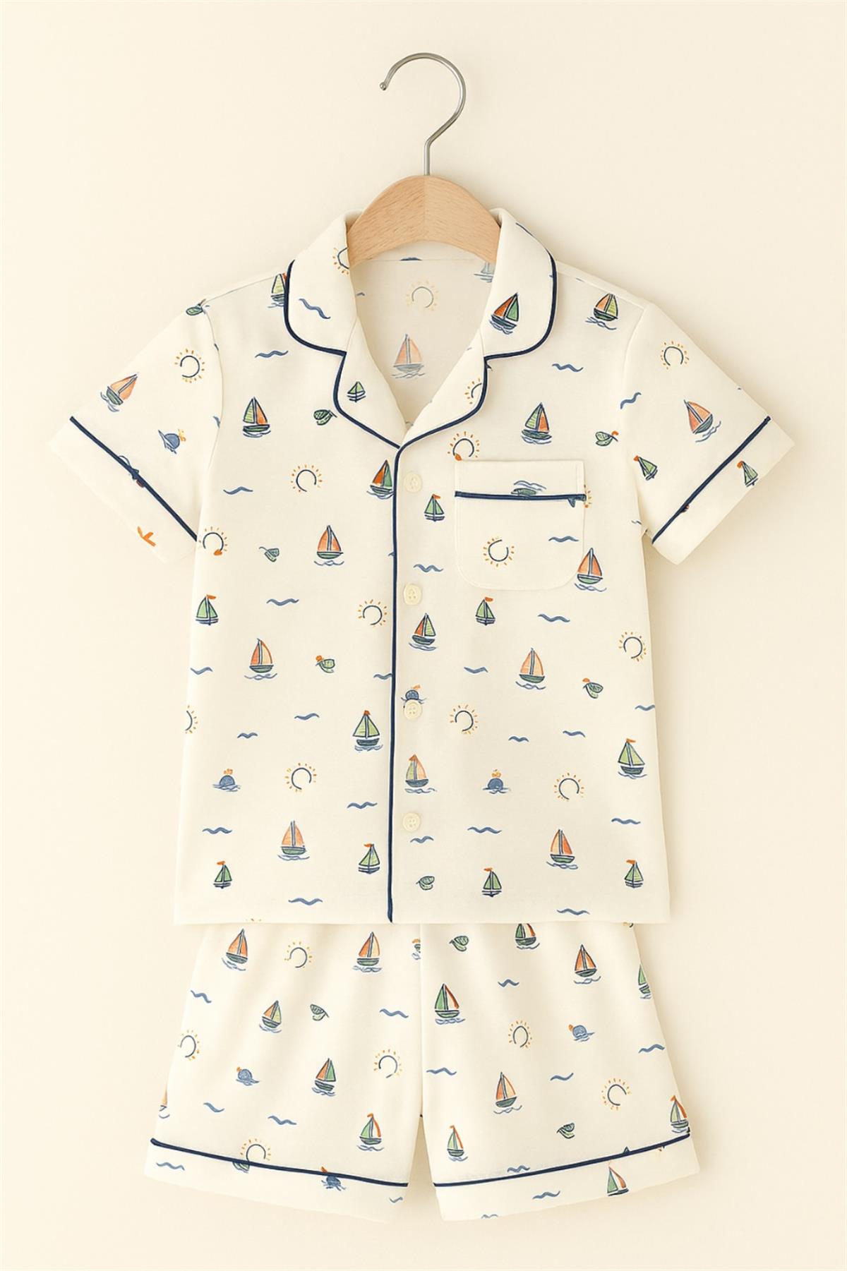 Çocuk Seageo Yelken Desenli Düğmeli Şortlu Pijama Takımı Ekru