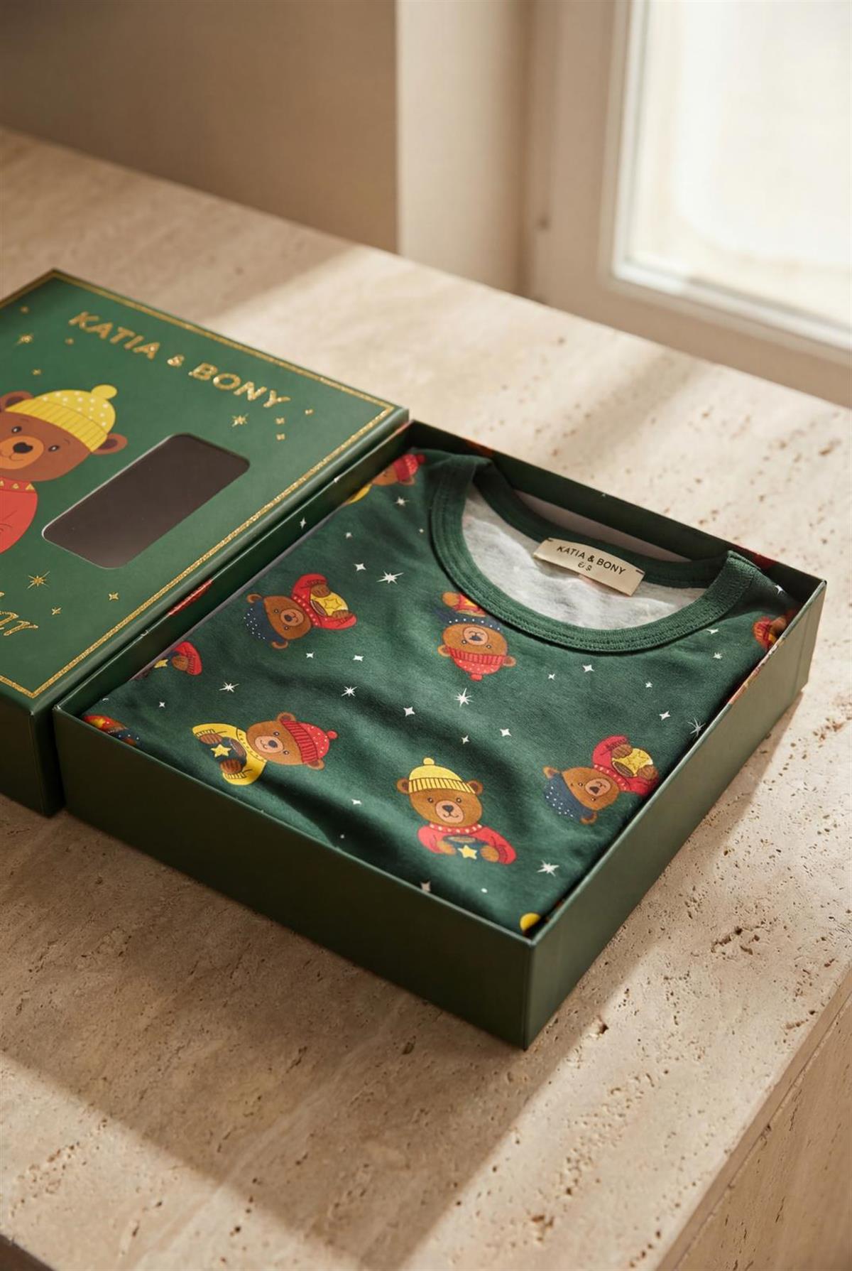 Çocuk Teddy Desenli Kutulu Yılbaşı Pijama Takımı Yeşil