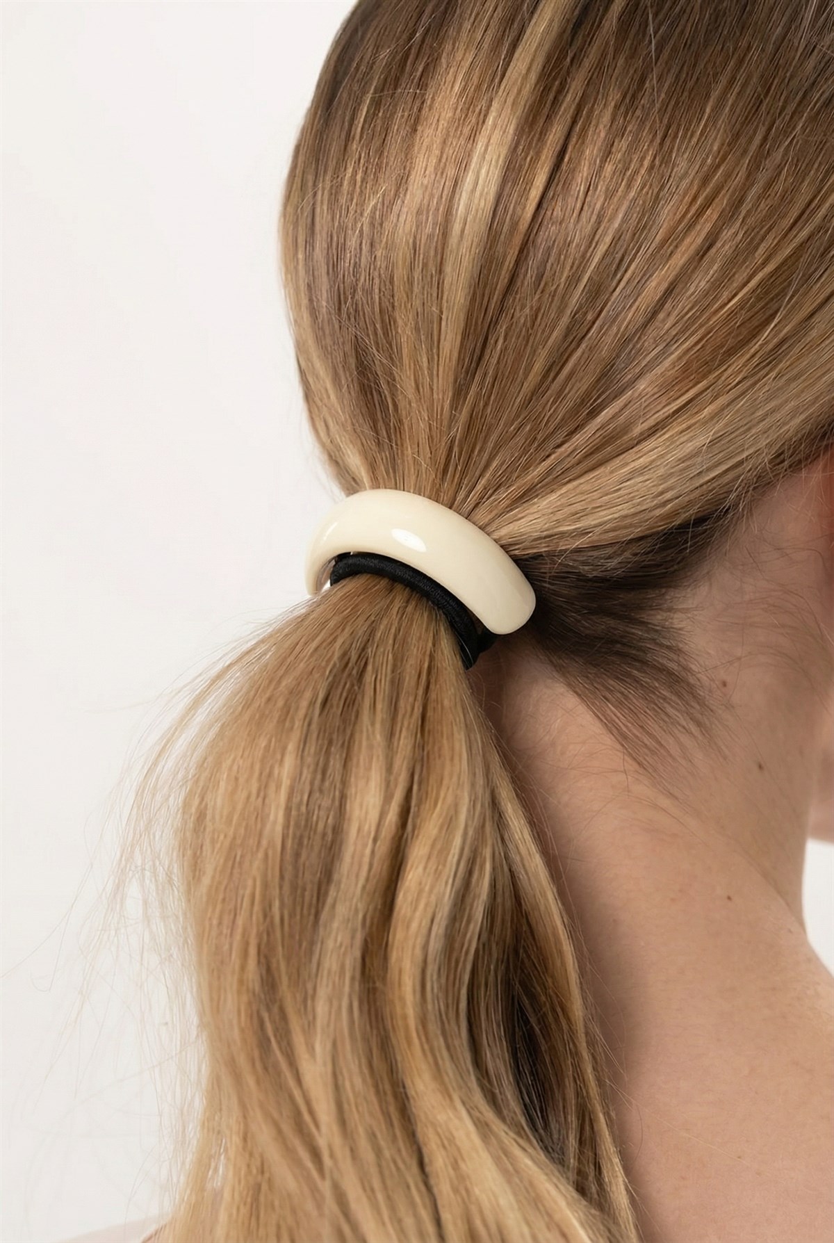 Ecru Oval Bone Accessory Elastic Buckle