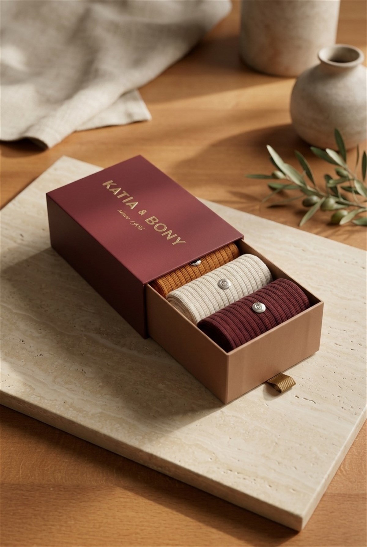 Erkek 3'lü Bordo Premium Kutulu Zımbalı Soket Çorap