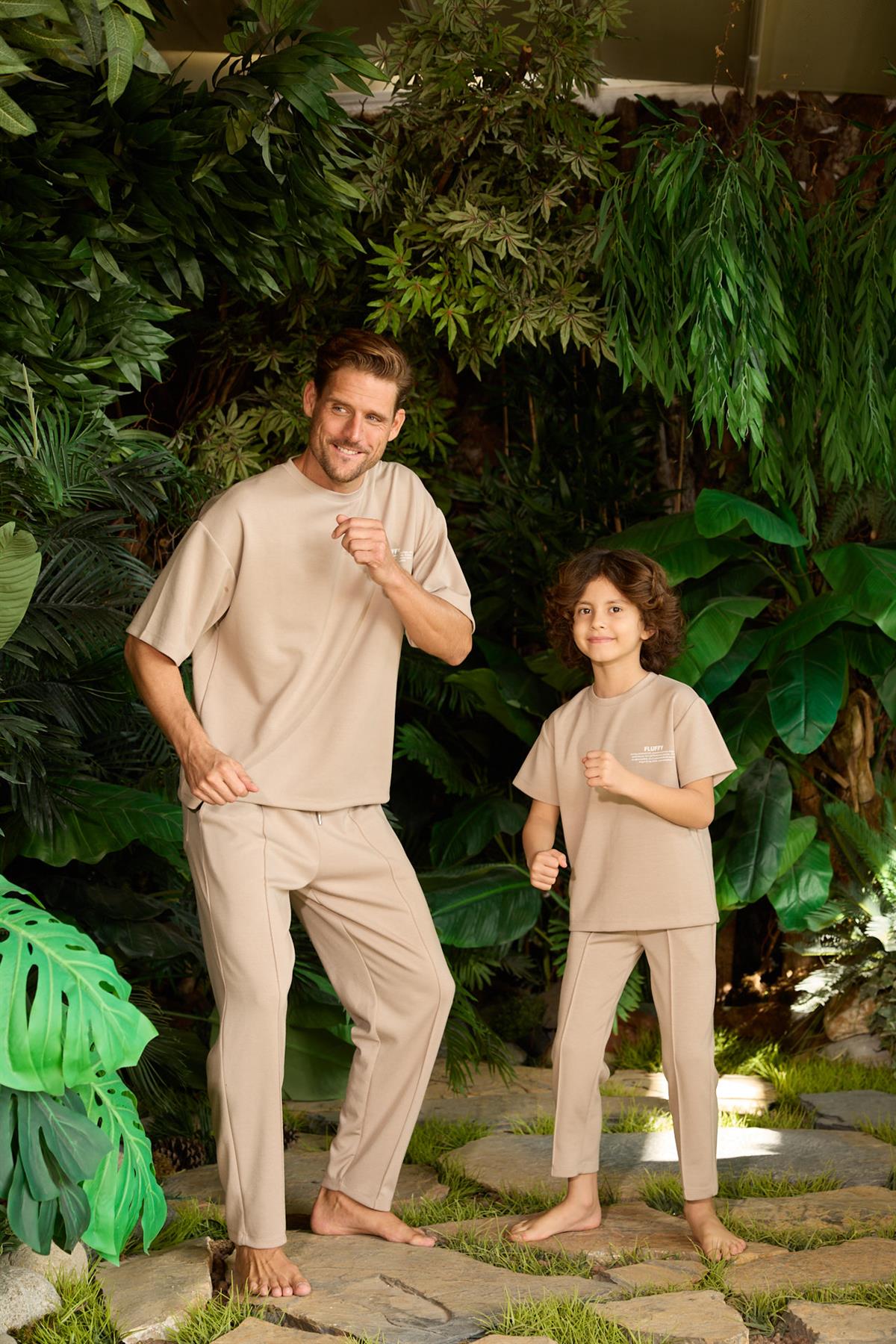 Erkek Çocuk Bej Renkli Beli Bağlamalı Eşofman Altı